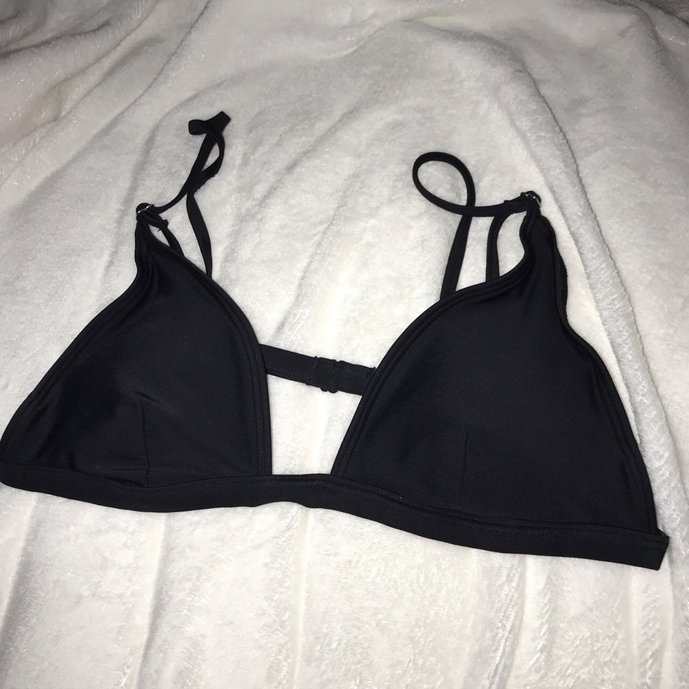Black bikini top